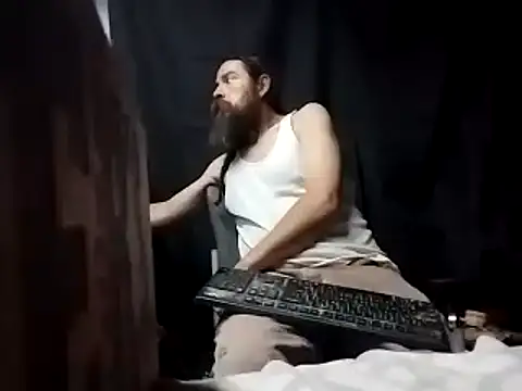 Snapshot of linksjack1010 chatting on February 2, 2025, 12:35 pm linksjack1010 online show from February 2, 2025, 12:35 pm