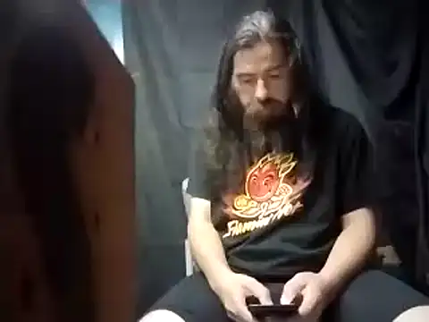 Snapshot of linksjack1010 chatting on February 8, 2025, 5:51 am linksjack1010 online show from February 8, 2025, 5:51 am