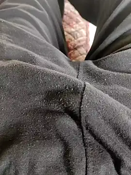 themostnaughtiestguyy online show from September 12, 2025, 8:03 am