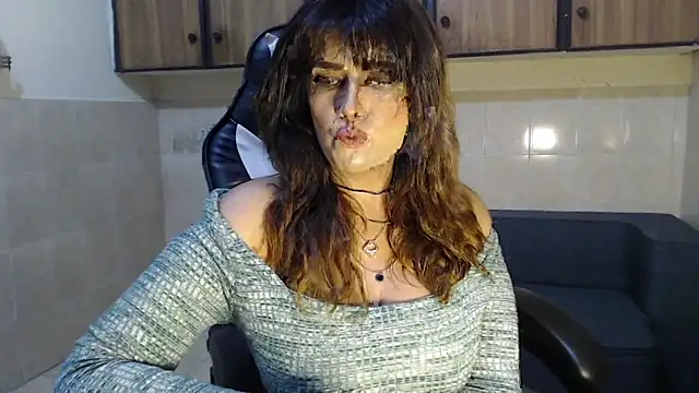 Snapshot of pareeti chatting on February 9, 2026, 11:42 pm pareeti online show from February 9, 2026, 11:42 pm