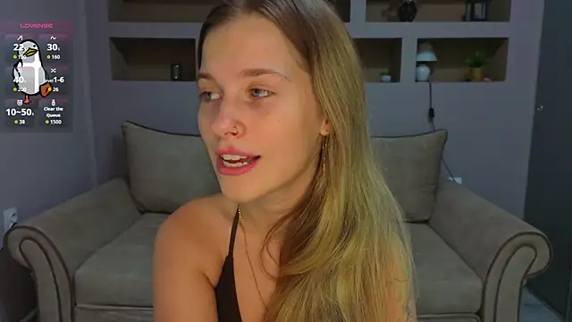 Snapshot of LinaCristonsen chatting on September 14, 2025, 4:28 pm LinaCristonsen online show from September 14, 2025, 4:28 pm