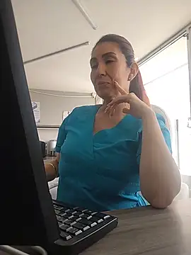 Snapshot of Perla_Franco chatting on June 11, 2026, 6:28 pm Perla Franco online show from June 11, 2026, 6:28 pm