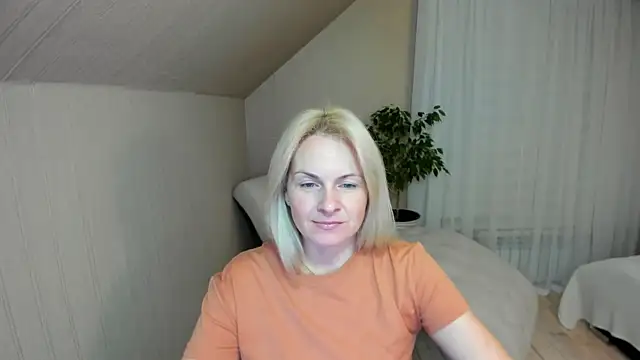 Snapshot of Alicee_Gracee chatting on January 16, 2025, 3:13 pm Alicee Gracee online show from January 16, 2025, 3:13 pm