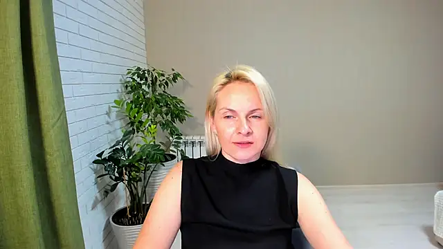 Snapshot of Alicee_Gracee chatting on January 27, 2025, 9:33 pm Alicee Gracee online show from January 27, 2025, 9:33 pm