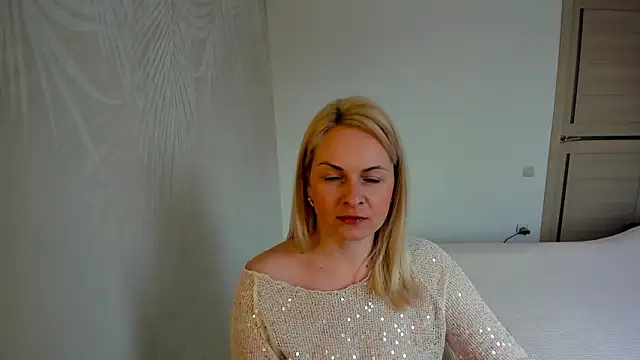 Alicee Gracee online show from March 19, 2026, 8:29 am