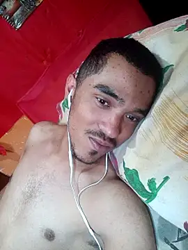 Snapshot of JuggedRegrets chatting on February 17, 2026, 9:10 pm JuggedRegrets online show from February 17, 2026, 9:10 pm