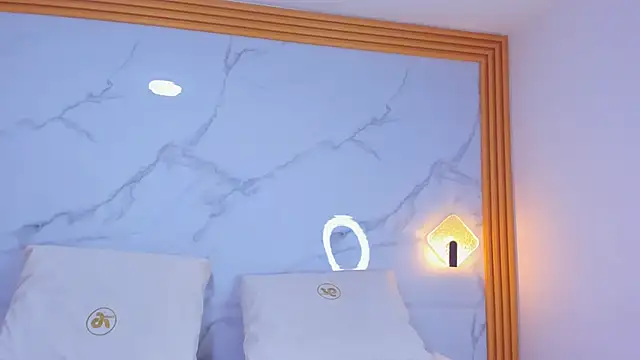 Snapshot of violetta_becker chatting on March 17, 2025, 11:42 am violetta becker online show from March 17, 2025, 11:42 am