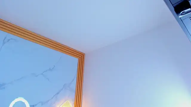 Snapshot of violetta_becker chatting on March 22, 2025, 2:47 pm violetta becker online show from March 22, 2025, 2:47 pm