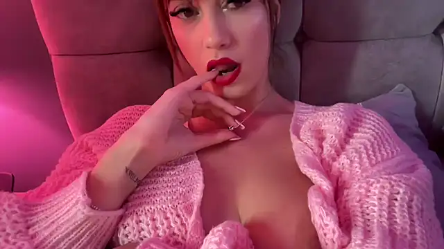 Snapshot of LustfulLuna_ chatting on December 4, 2024, 2:37 pm LustfulLuna online show from December 4, 2024, 2:37 pm