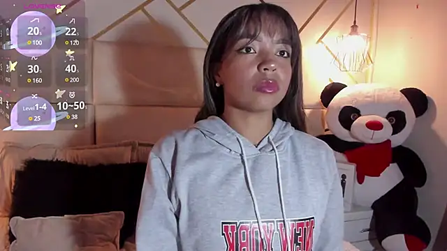 Nathaliajonees online show from February 4, 2025, 12:55 pm