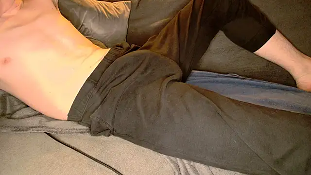 Snapshot of stivi0105 chatting on November 9, 2025, 8:07 pm stivi0105 online show from November 9, 2025, 8:07 pm