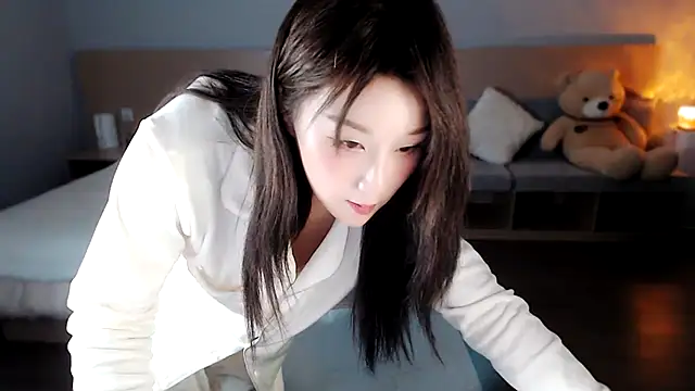 Lucky-baby online show from February 18, 2025, 4:37 pm