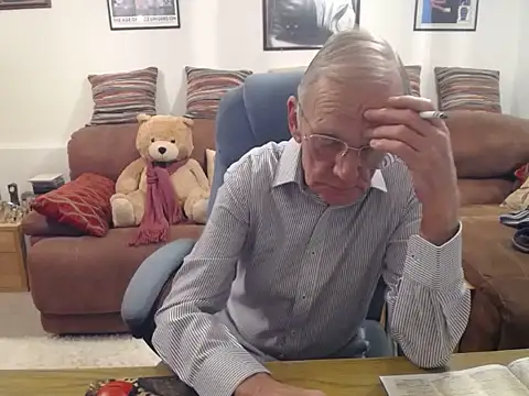 Snapshot of Ferret7777 chatting on October 30, 2025, 8:20 pm Ferret7777 online show from October 30, 2025, 8:20 pm