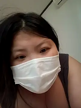 hello098712 online show from October 11, 2025, 4:12 am