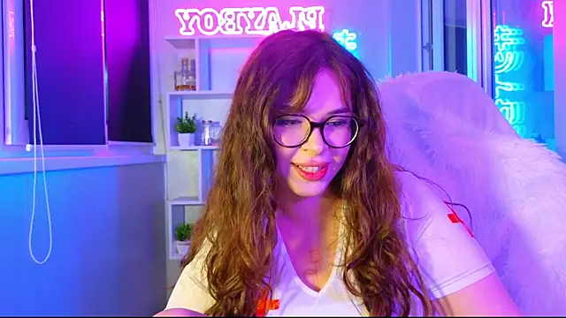 CutiePie3 online show from November 27, 2025, 12:02 am