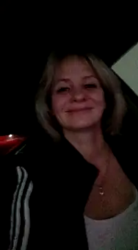 Milen Milf online show from December 18, 2024, 2:17 pm