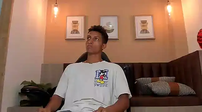 wolf james123 online show from February 15, 2025, 6:12 pm