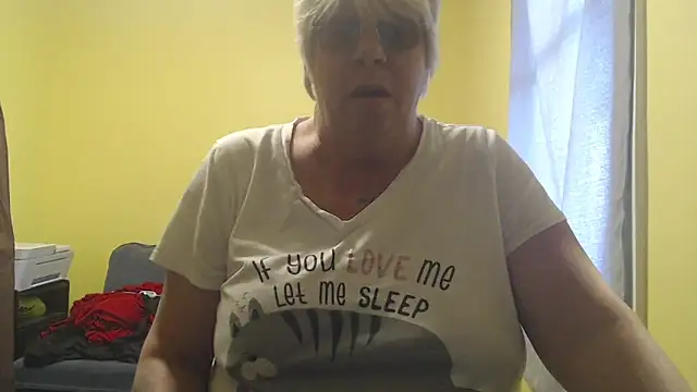 canadiancougar1965 online show from December 13, 2025, 8:04 pm