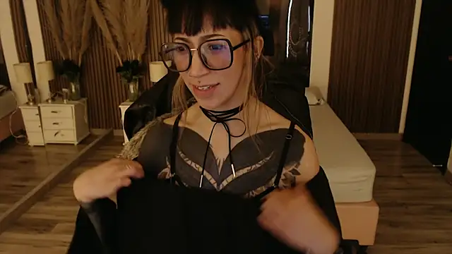 Sam mansson66 online show from November 4, 2025, 12:48 pm