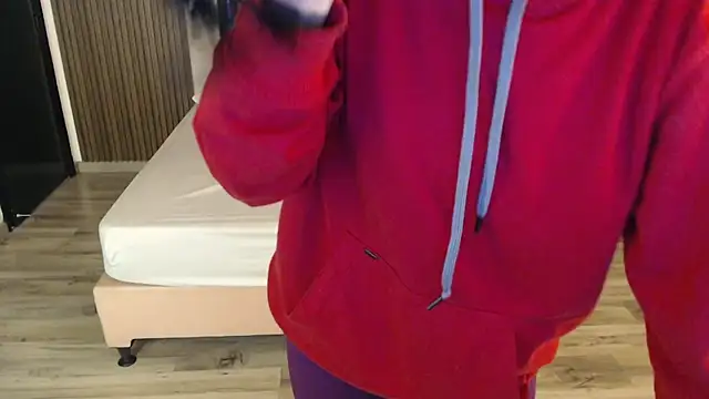 Sam mansson66 online show from April 6, 2026, 12:28 pm