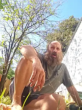 Snapshot of Beyond1978 chatting on October 2, 2025, 5:42 pm Beyond1978 online show from October 2, 2025, 5:42 pm