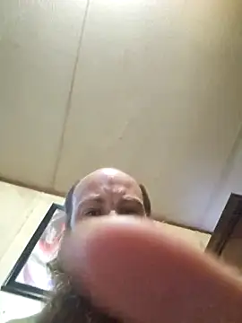 Snapshot of Beyond1978 chatting on October 21, 2025, 12:17 pm Beyond1978 online show from October 21, 2025, 12:17 pm