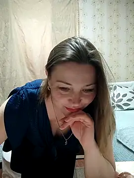 VselenaSun402 online show from April 14, 2026, 10:21 am