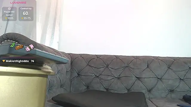 Snapshot of angelbianchii chatting on December 4, 2024, 1:58 am angelbianchii online show from December 4, 2024, 1:58 am