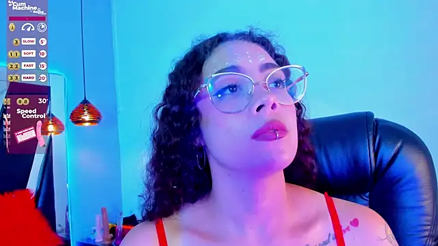 antonelllepiercee online show from January 30, 2025, 6:10 pm