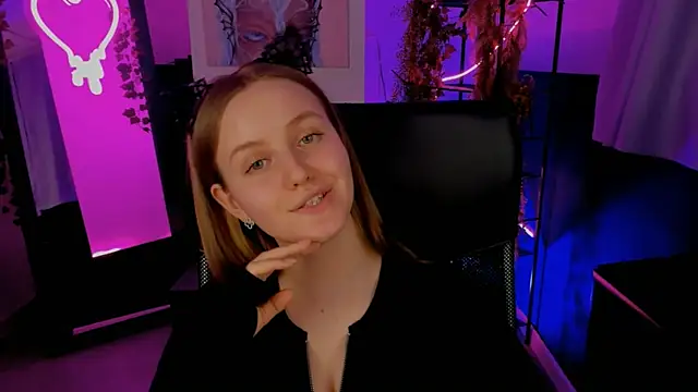 Snapshot of KellyPoter chatting on December 13, 2024, 12:28 pm KellyPoter online show from December 13, 2024, 12:28 pm