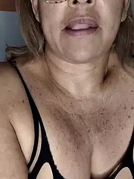 Snapshot of Kasandra_Ho chatting on January 10, 2025, 7:04 am Kasandra Ho online show from January 10, 2025, 7:04 am