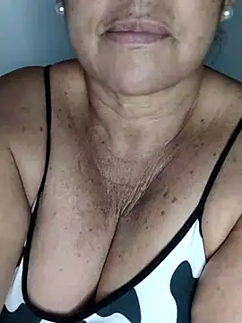 Snapshot of Kasandra_Ho chatting on March 11, 2025, 10:40 am Kasandra Ho online show from March 11, 2025, 10:40 am