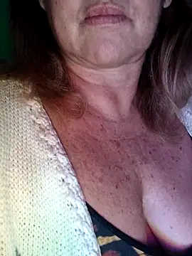 Kasandra Ho online show from November 25, 2025, 11:43 am