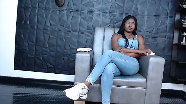 Snapshot of Hanna_Fox_69 chatting on February 8, 2025, 3:08 am Hanna Fox 69 online show from February 8, 2025, 3:08 am