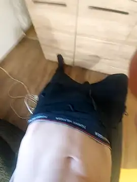 Snapshot of Deniell-01 chatting on September 13, 2025, 12:38 pm Deniell-01 online show from September 13, 2025, 12:38 pm