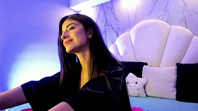 Snapshot of Megga_Bluee chatting on March 4, 2025, 7:54 pm Megga Bluee online show from March 4, 2025, 7:54 pm