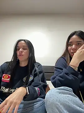 daniniescobarr online show from March 3, 2026, 9:31 pm