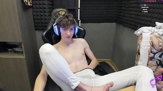 Snapshot of bambelbye chatting on December 5, 2024, 12:52 am bambelbye online show from December 5, 2024, 12:52 am