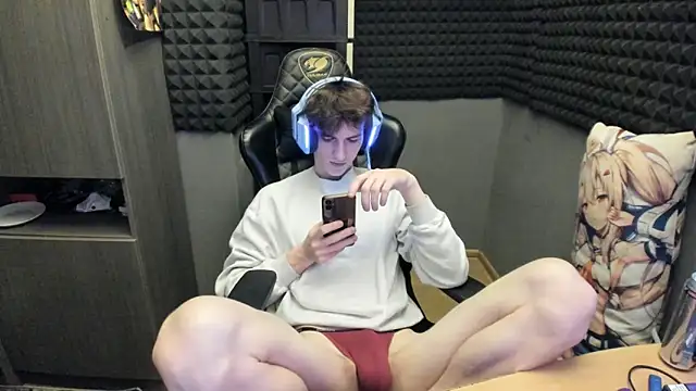 Snapshot of bambelbye chatting on December 8, 2024, 4:04 am bambelbye online show from December 8, 2024, 4:04 am