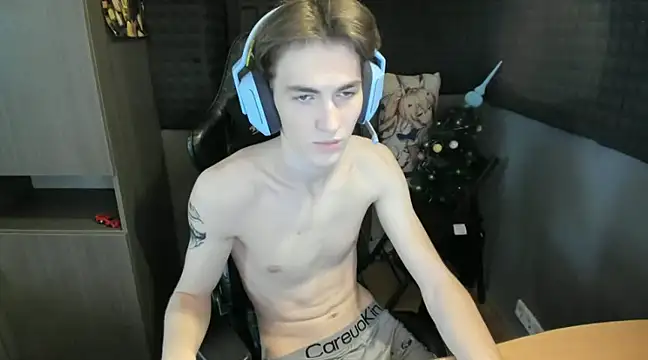 Snapshot of bambelbye chatting on January 12, 2025, 12:01 pm bambelbye online show from January 12, 2025, 12:01 pm