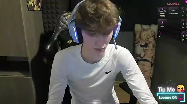 Snapshot of bambelbye chatting on January 29, 2025, 11:46 pm bambelbye online show from January 29, 2025, 11:46 pm