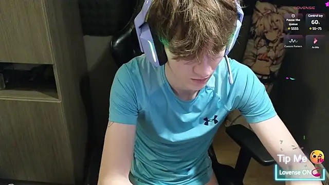 Snapshot of bambelbye chatting on February 2, 2025, 5:04 pm bambelbye online show from February 2, 2025, 5:04 pm