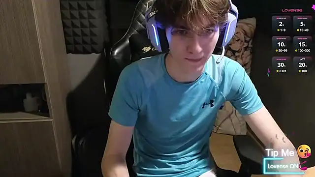 Snapshot of bambelbye chatting on February 8, 2025, 4:25 pm bambelbye online show from February 8, 2025, 4:25 pm