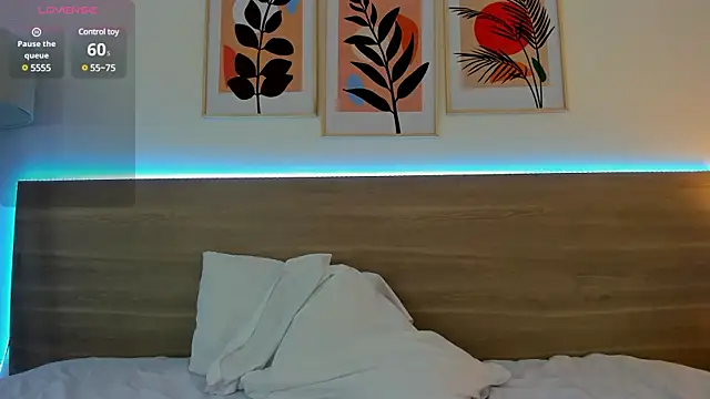 nataliiiiia online show from March 6, 2025, 11:36 am