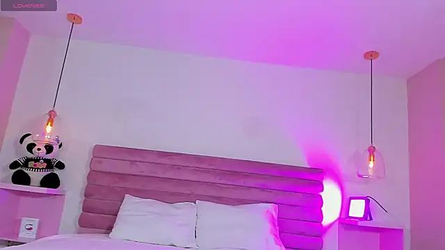 AbyCooper online show from March 6, 2025, 6:26 pm