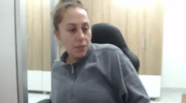 RoxanaLove9 online show from February 8, 2025, 4:57 am