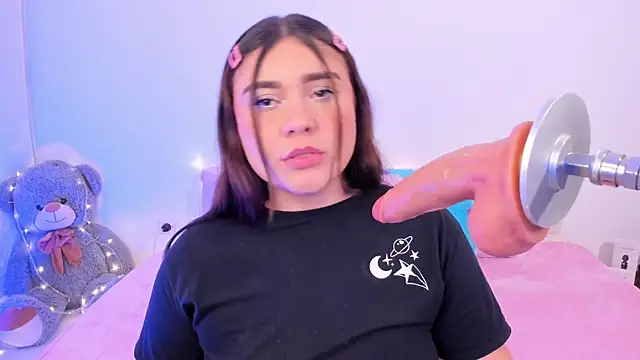 Snapshot of Isa_belaa chatting on January 18, 2025, 2:58 am Isa belaa online show from January 18, 2025, 2:58 am