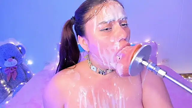 Snapshot of Isa_belaa chatting on February 14, 2025, 1:34 am Isa belaa online show from February 14, 2025, 1:34 am