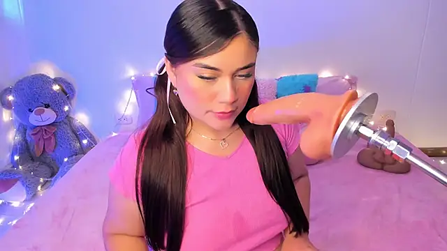 Snapshot of Isa_belaa chatting on March 18, 2025, 2:37 pm Isa belaa online show from March 18, 2025, 2:37 pm