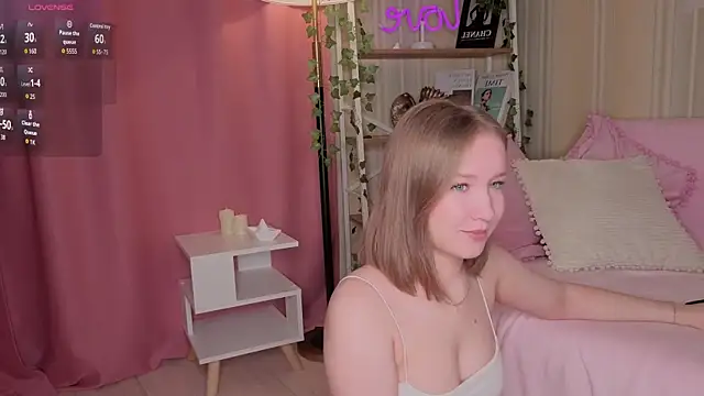 Snapshot of ms_evasweet chatting on September 26, 2025, 12:53 pm ms evasweet online show from September 26, 2025, 12:53 pm